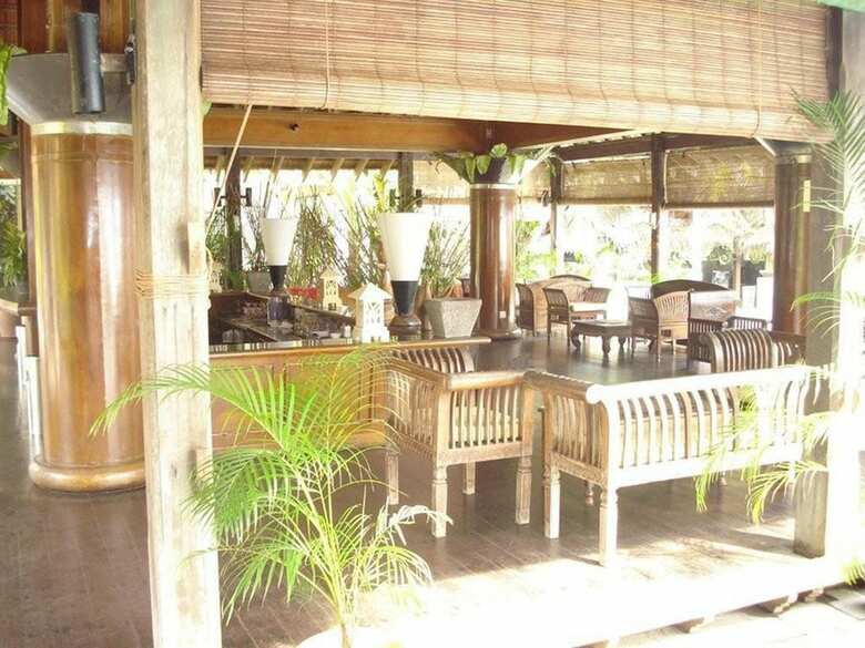 Hotel Sutra Beach Resort