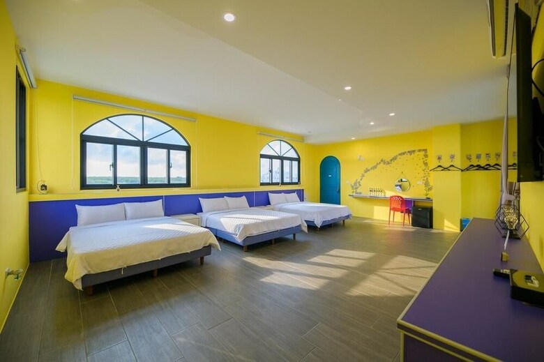 Villa 2 Lane 9 Sea View Homestay