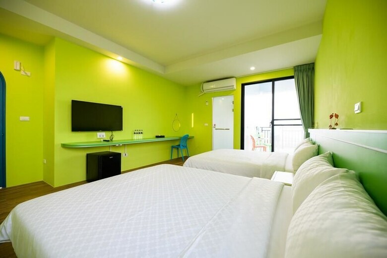 Villa 2 Lane 9 Sea View Homestay
