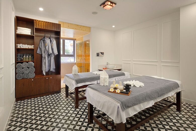 Hotel Grand Sea View - A Vie Collection