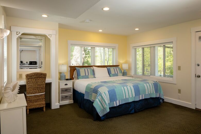 Motel Glen Cove Inn & Suites