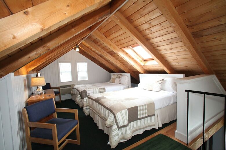 Motel Glen Cove Inn & Suites