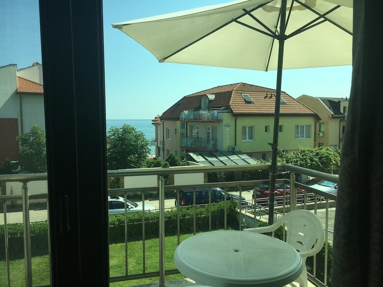 Apartamentos Budzhaka Black Sea Paradise