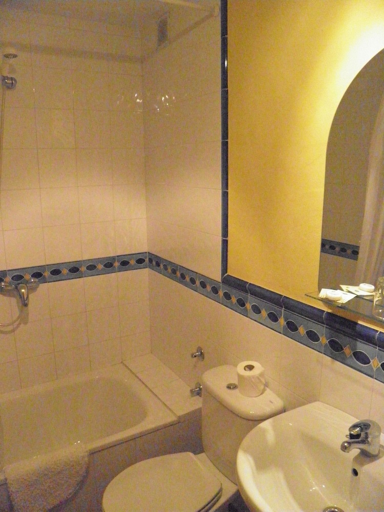 Agroturismo Casa Rural L'ametler