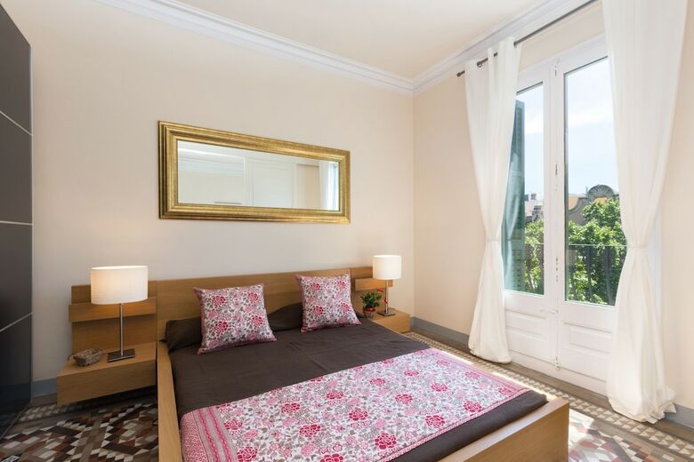 Montaber Apartments - Gran Via-rocafort
