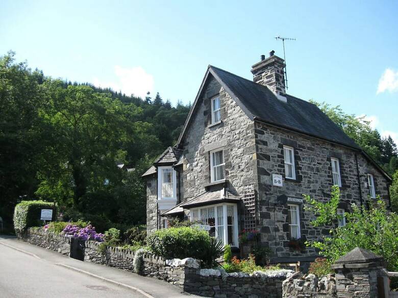 Bed & Breakfast Garth Dderwen Victorian Guest House
