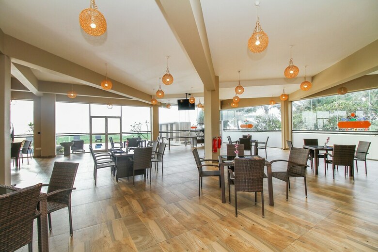 Hotel Capital O 311 Grace Beach Resort