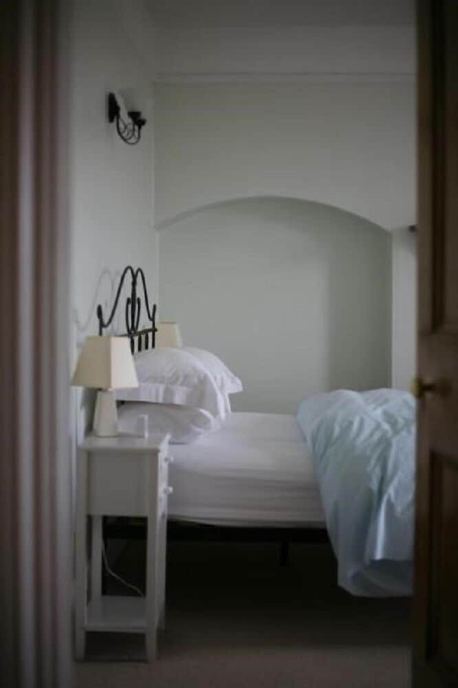 Bed & Breakfast Winton House