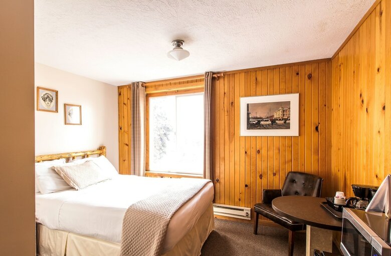 Hotel Colter's Lodge