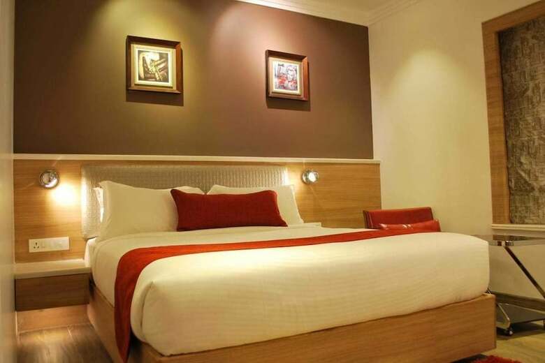 Hotel Jk Rooms 118 Urban Hermitage