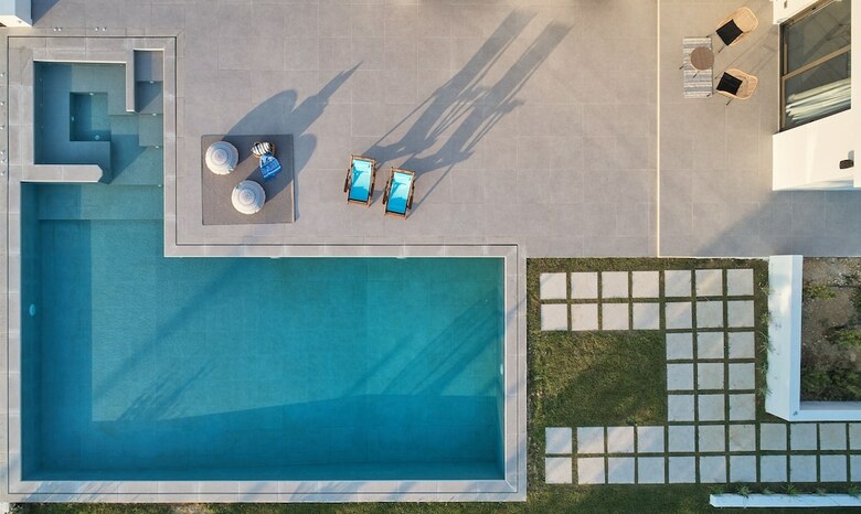Drallos Luxury Villa