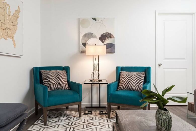 10 Brs Comprised Of 2 5br Suites By Domio