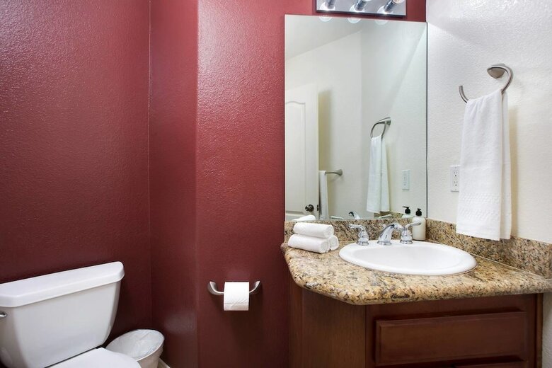 Scenic 4br/3.5ba In Pb By Domio