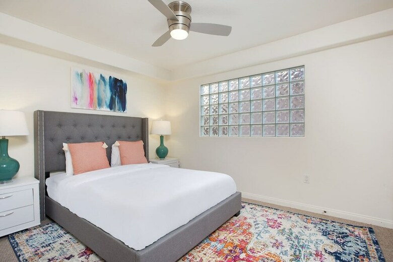 Scenic 4br/3.5ba In Pb By Domio
