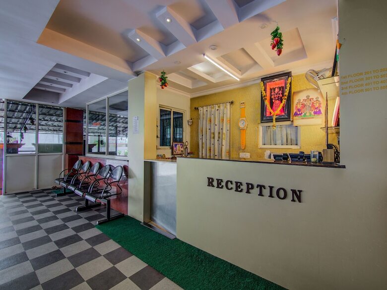 Hotel Oyo 14910 Sri Ganesh Swathi Residency