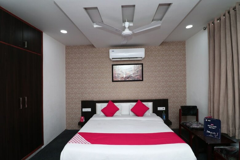 Oyo 16499 Hotel Moti Dungri Palace