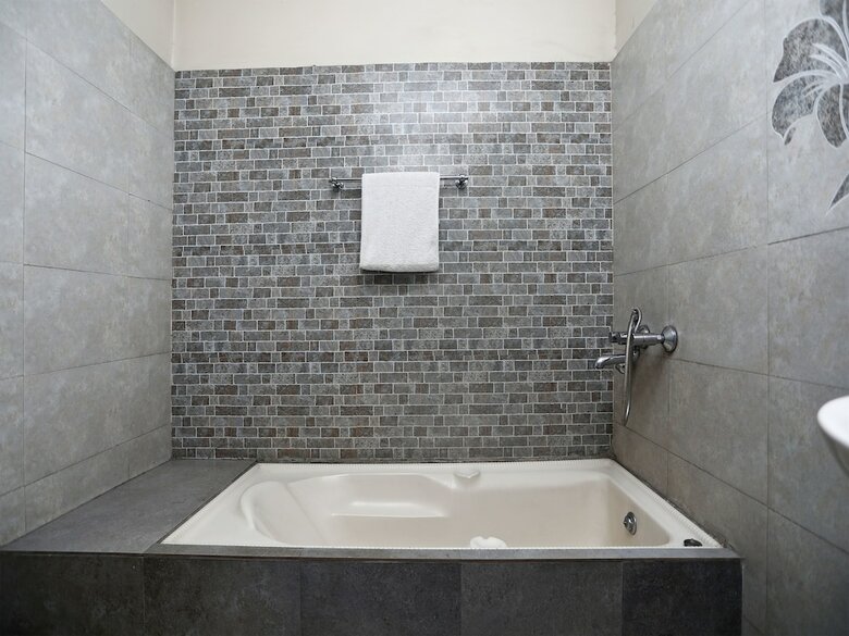 Hotel Oyo 14875 The Imperial Residency