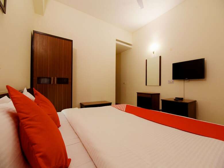 Hotel Oyo 17097 Kenwood Resort