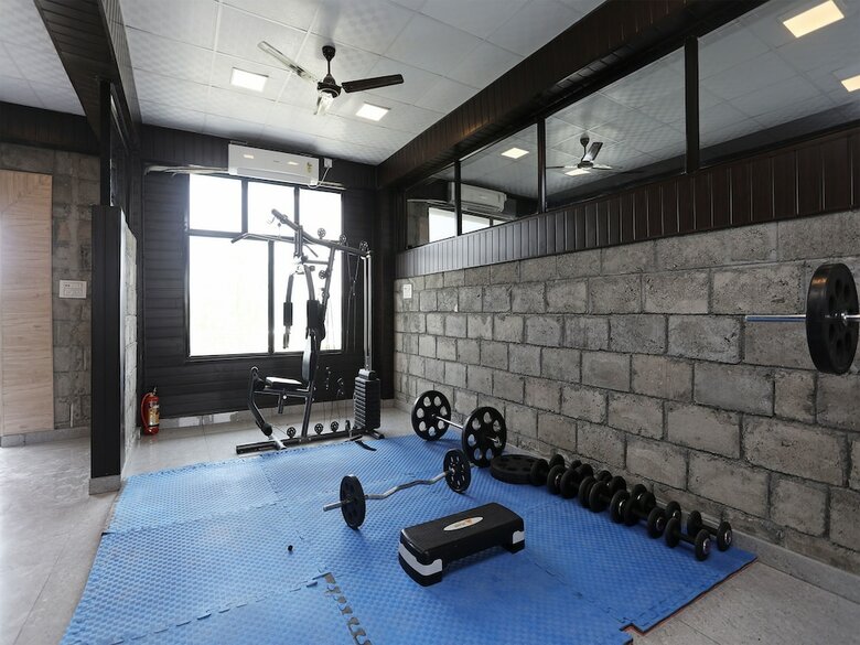 Hotel Oyo 14631 Madhuban Resort