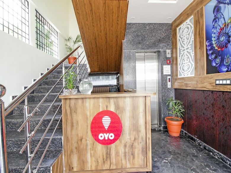 Hotel Oyo 14973 The Grand Kubera