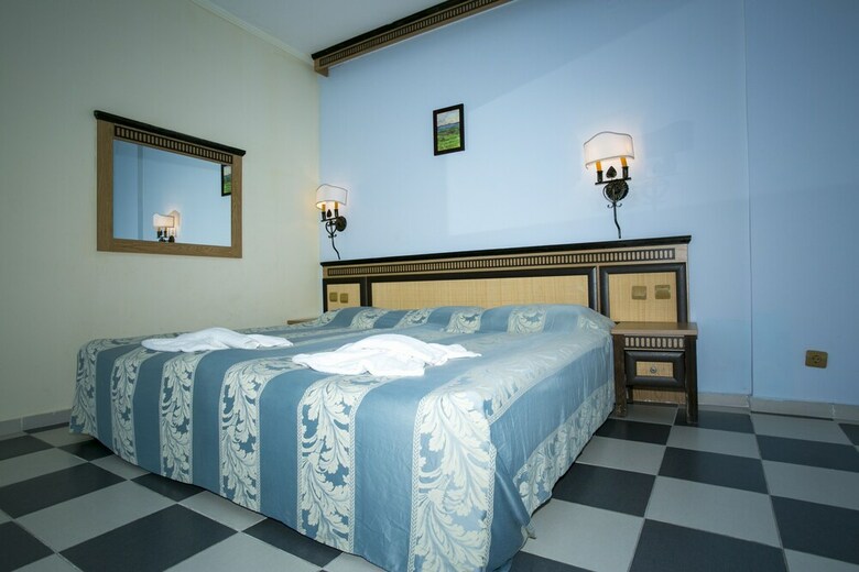 Hotel Chaika Beach Resort
