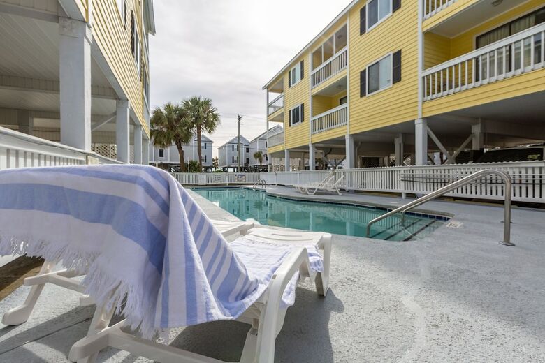 Sandy Shores III By Capital Vacations