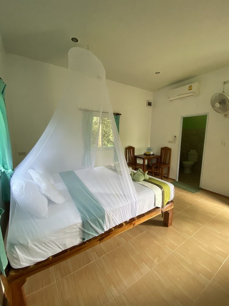 Hotel Khaosok Bamboo Huts Resort