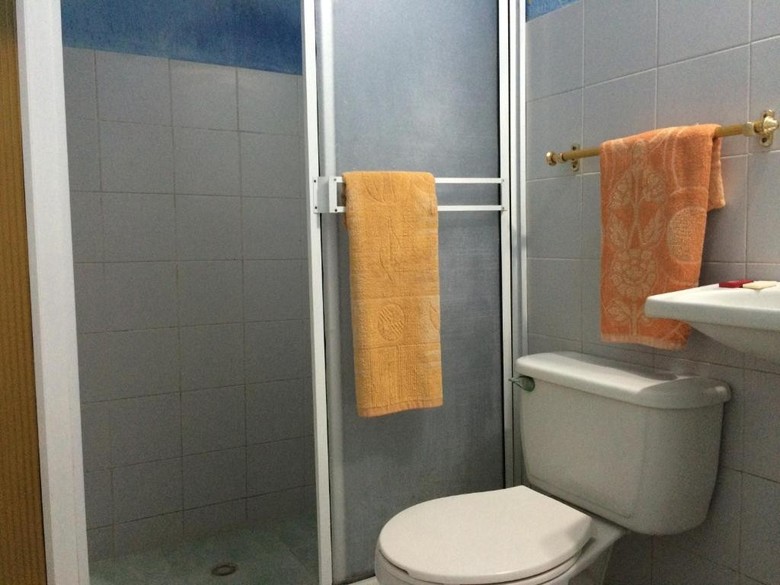 Yellow Moon Guesthouse & Apartments