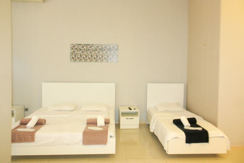 Hostal Check-in Baku Hotel & Hostel