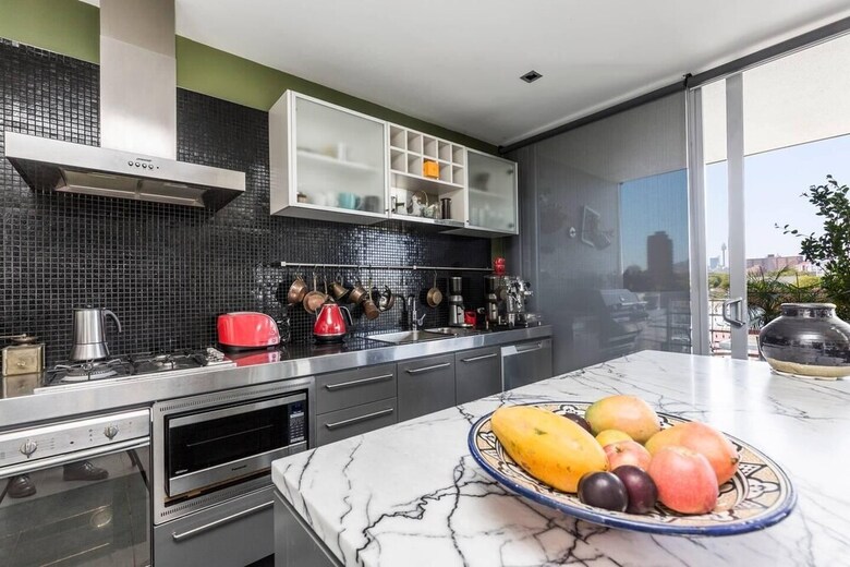 Waterloo Two Storey Garden Penthouse Apartment