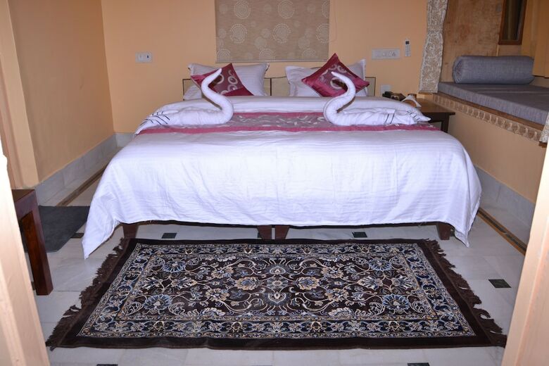 Hotel Chouhan Palace