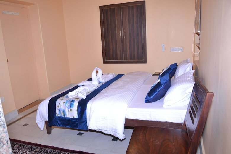Hotel Chouhan Palace