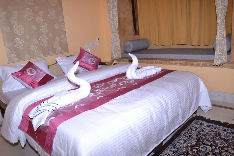 Hotel Chouhan Palace