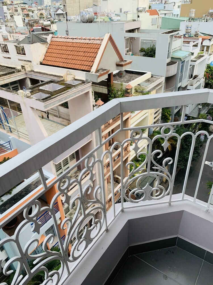 Royal Dragon Boutique Hotel