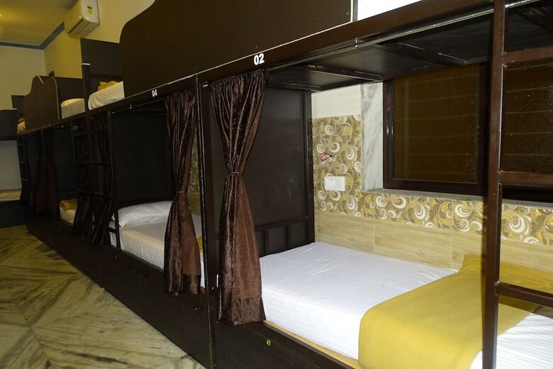 Hostal Sunshine Hostels