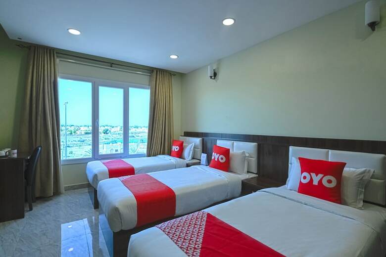 Oyo 118 Golden Crown Hotel