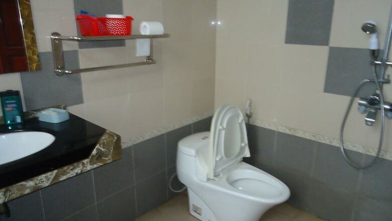 Hostal Laura Villa Homestay & Backpackers - Hostel