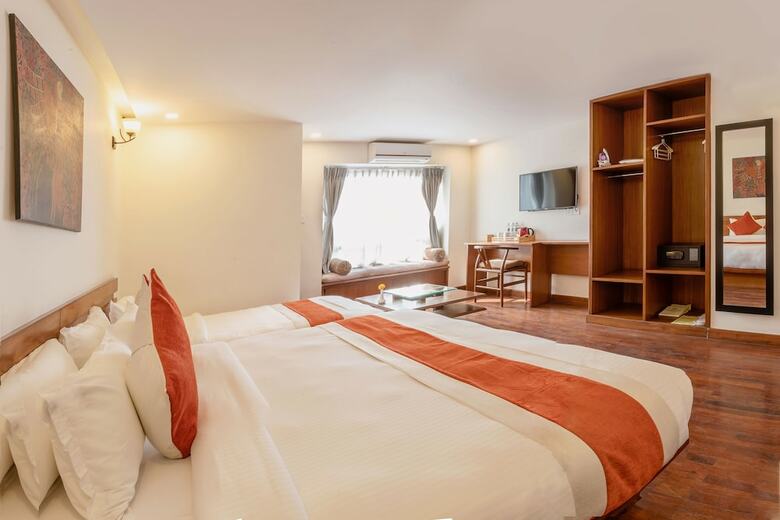 Hotel Timber House