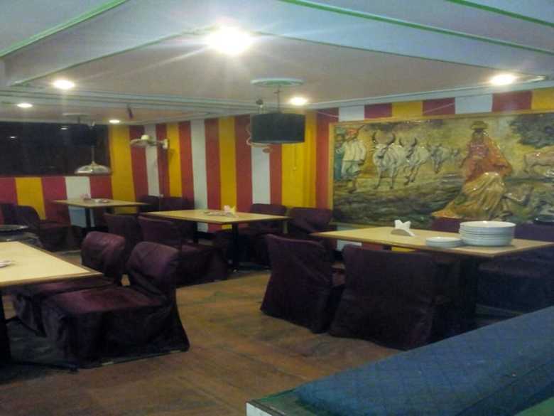 Hotel Sheelas Guest House & Restaurant