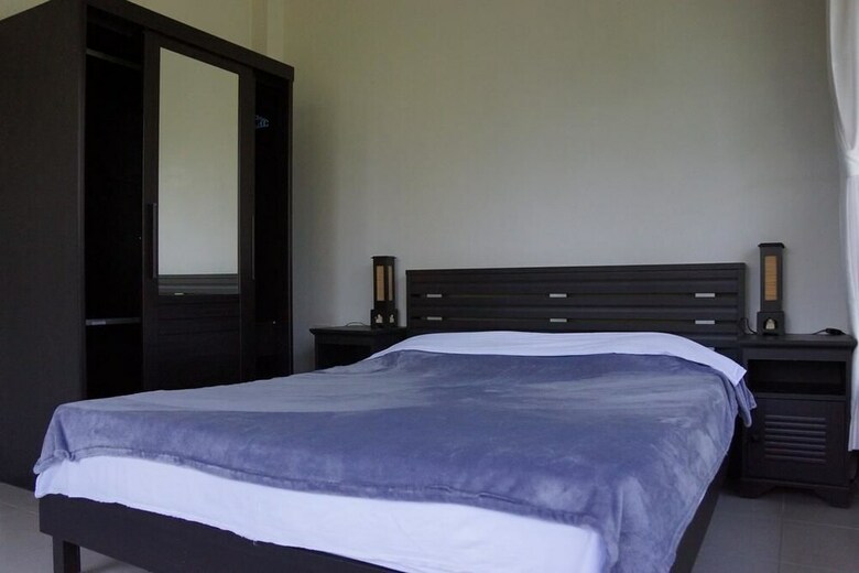 Twin Villas Apartment And Swimming Pool