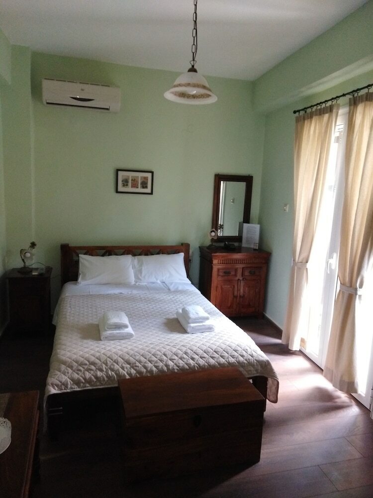 Hotel Mansion Of Kertezis