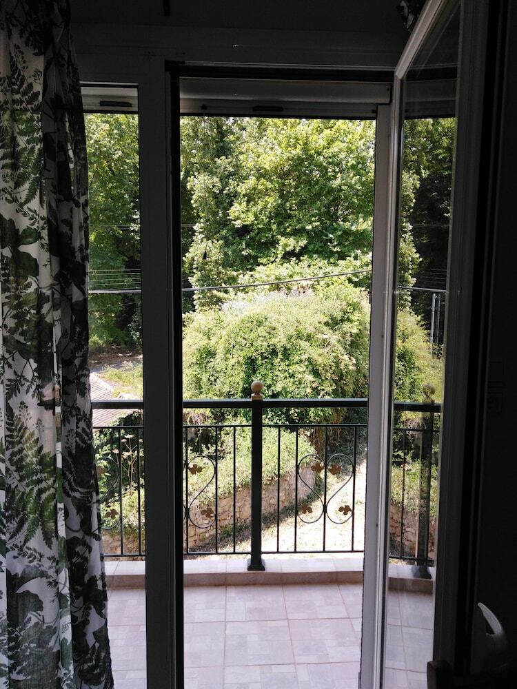 Hotel Mansion Of Kertezis