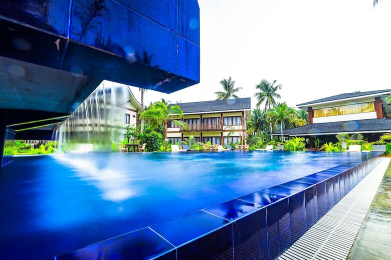 Hotel Retreat Siargao Resort