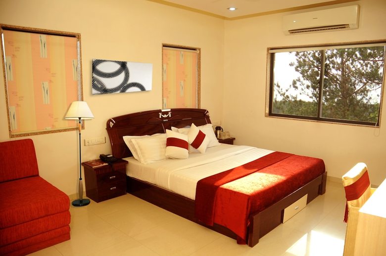 Silver Sand Hotel