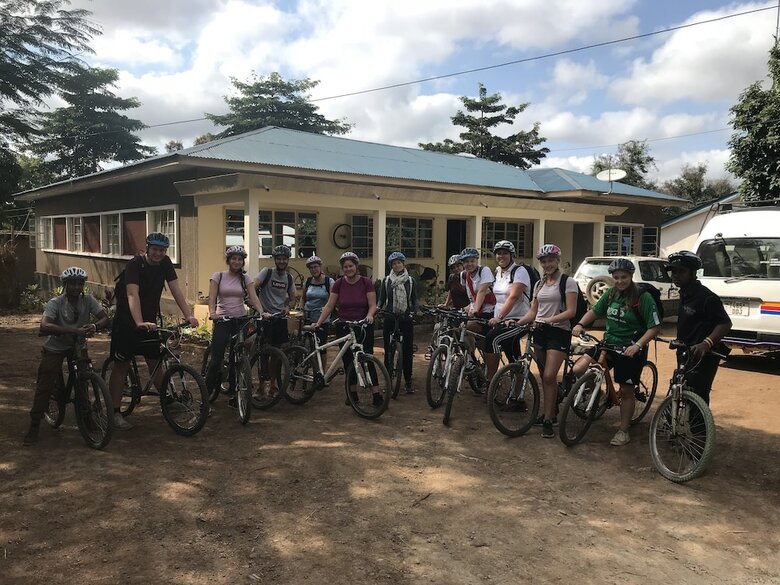 Hostal Mountain Bikes House And Eco Bungalow - Hostel