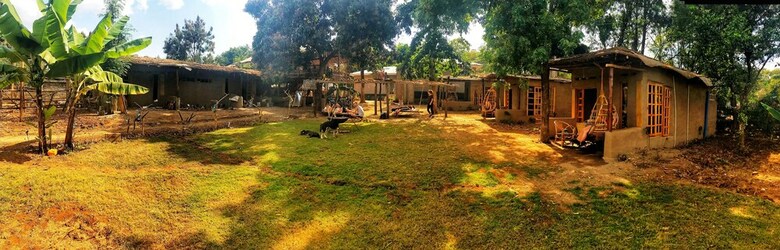 Hostal Mountain Bikes House And Eco Bungalow - Hostel