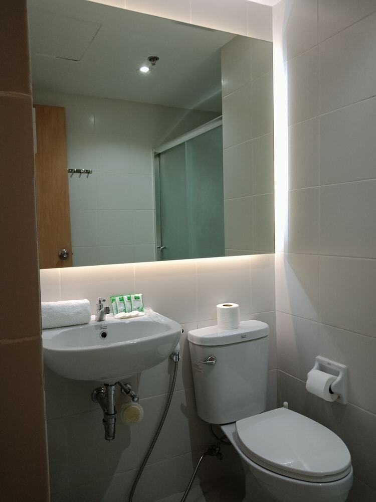 Fgr Vacation Home At Mivesa Garden Residences