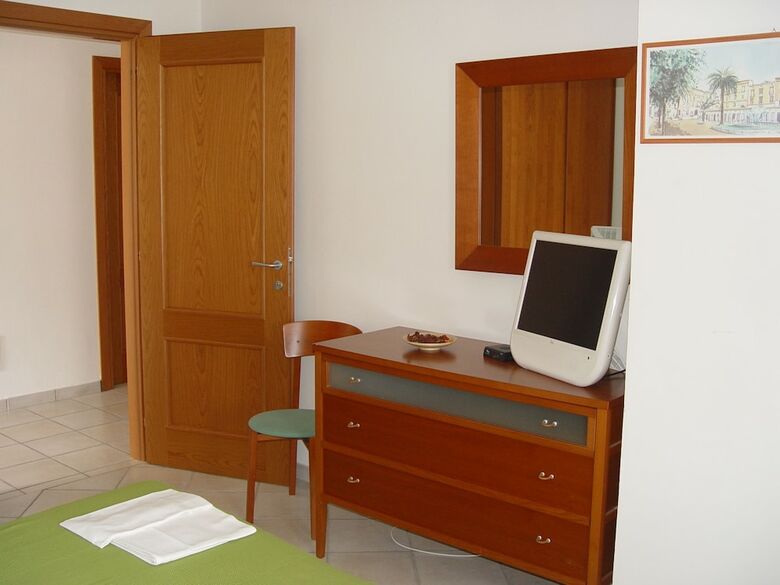 Guesthouse Il Ritrovo Di Parmenide