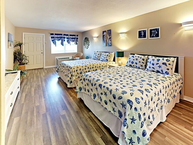 Apartamentos 131 Seabreeze - One Bedroom Condo