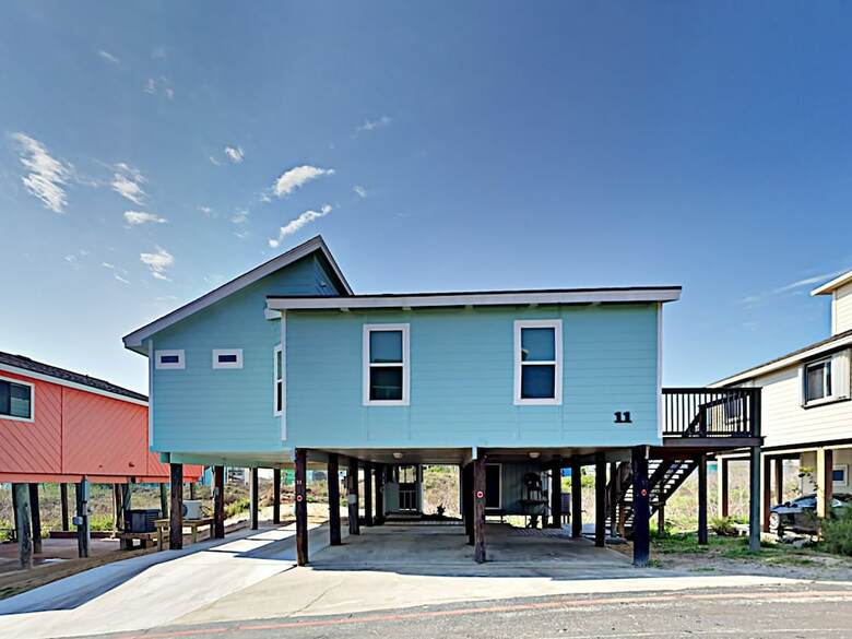 Cabinessence At La Playa - Two Bedroom Home